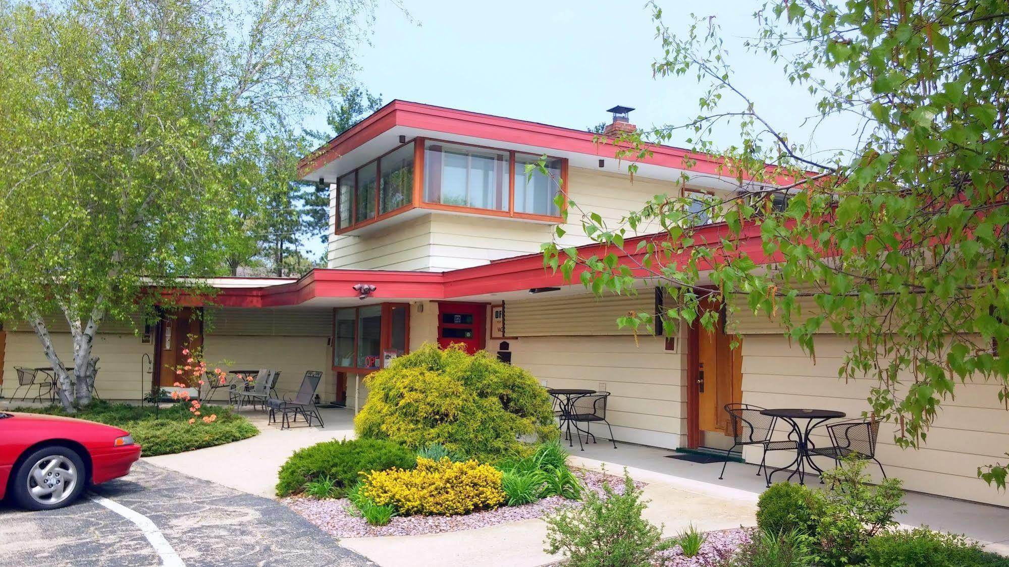 The Usonian Inn Llc Spring Green Extérieur photo