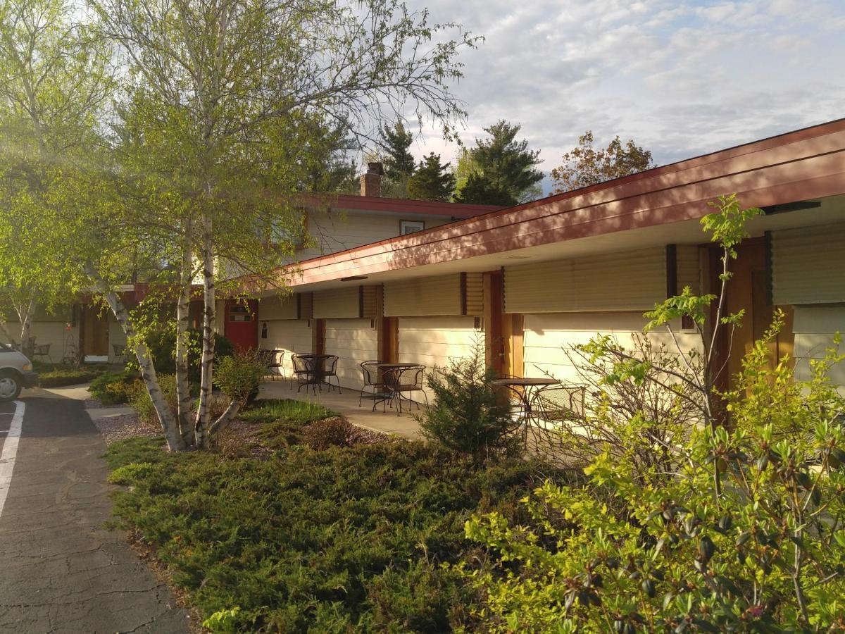 The Usonian Inn Llc Spring Green Extérieur photo