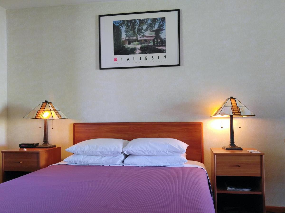 The Usonian Inn Llc Spring Green Extérieur photo